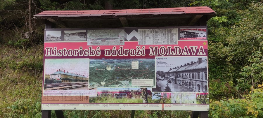 Historické nádraží Moldava