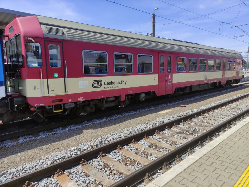 843 002-7