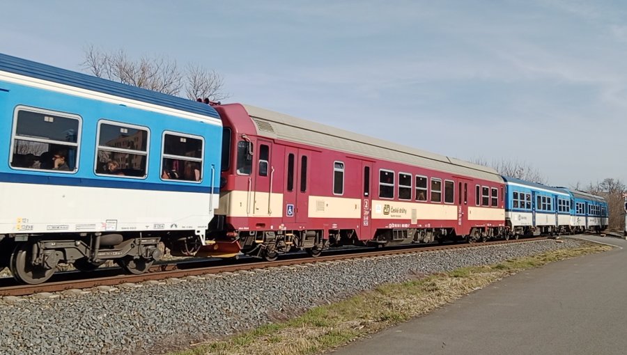 843 002-7