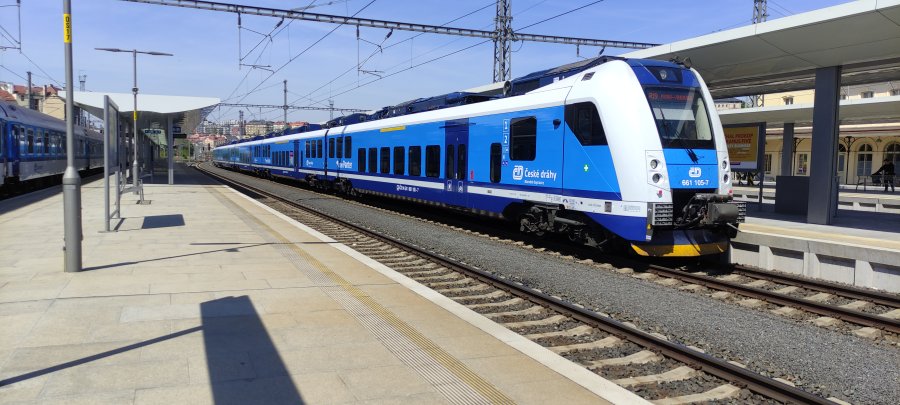 661 105-7