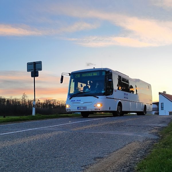 Nejstarší pravidelně vypravovaný autobus z jedovnic. a autorův oblíbený...