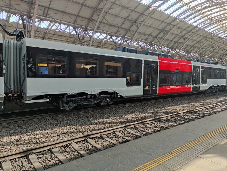 055 004-6