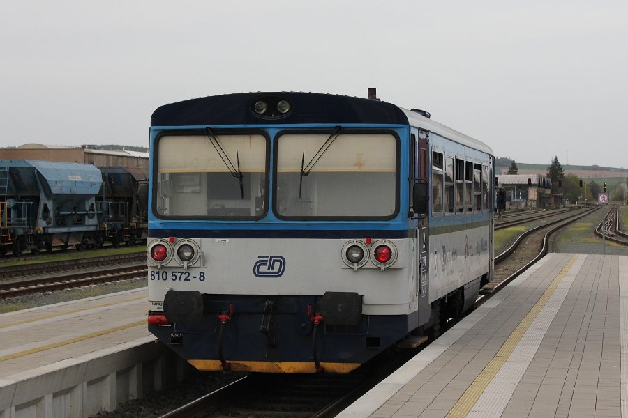 810 572-8
