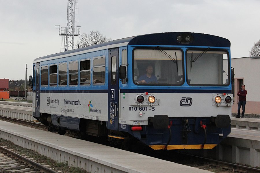 810 601-5