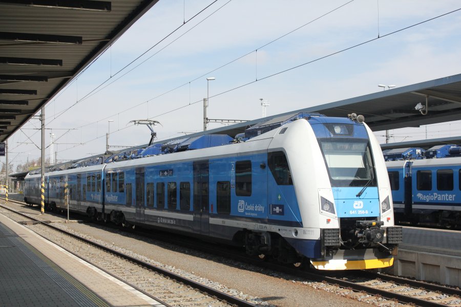 641 258-9