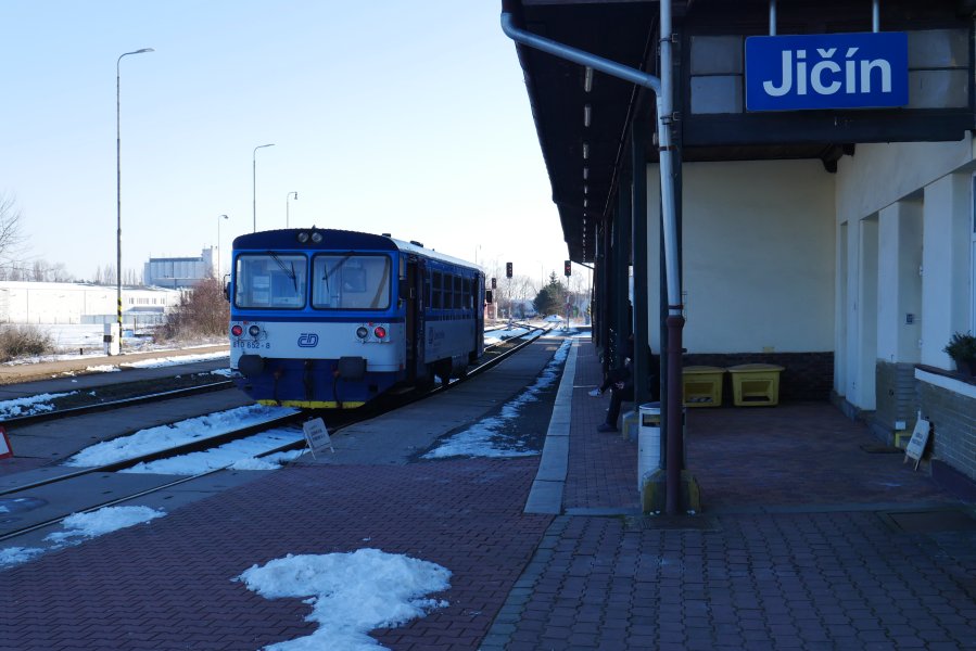 810 652-8