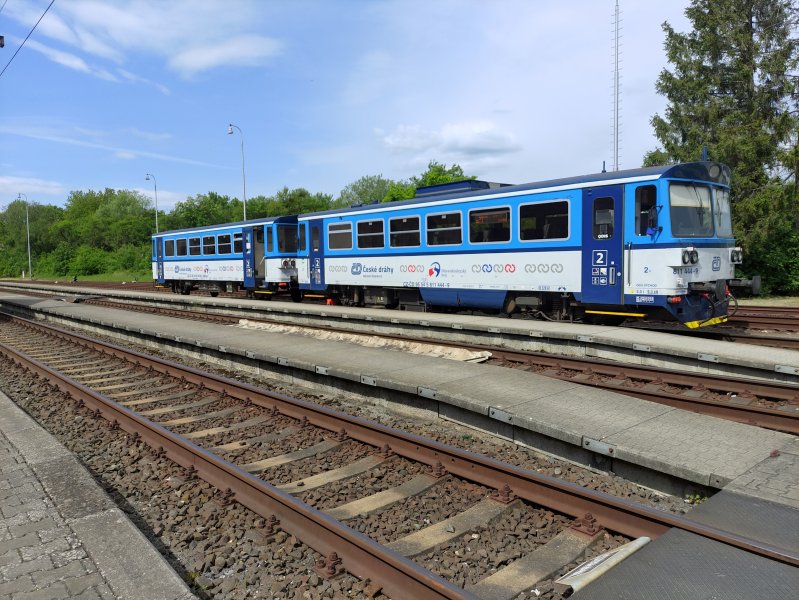 811 444-9