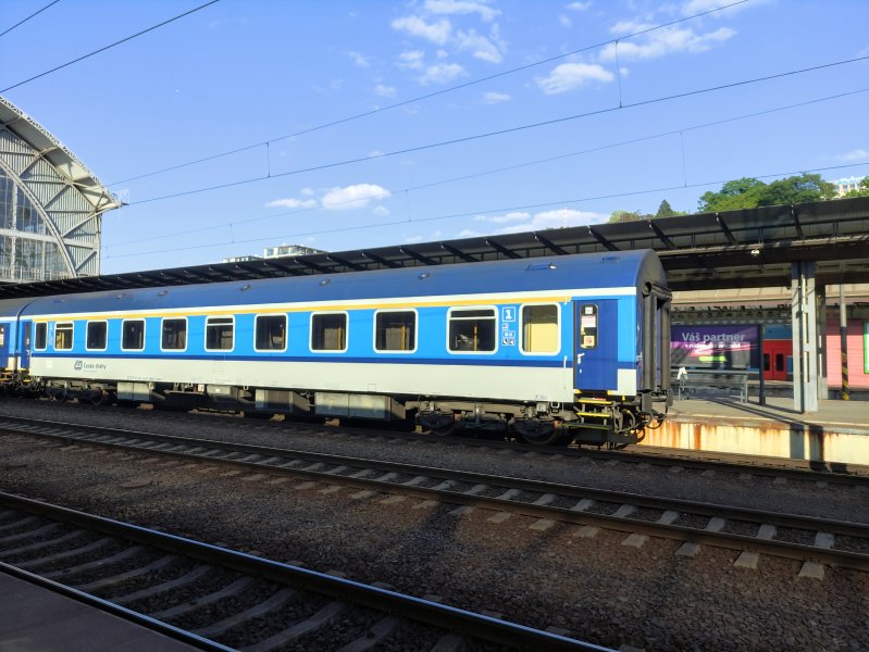19-51 004-0