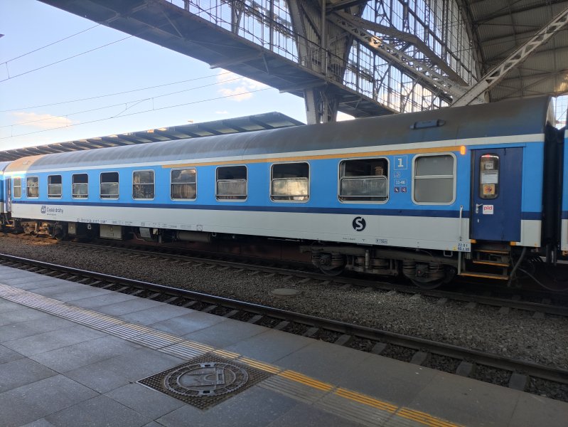 39-41 017-3