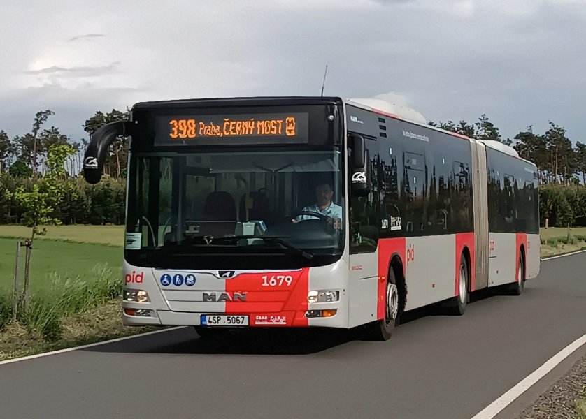 1679