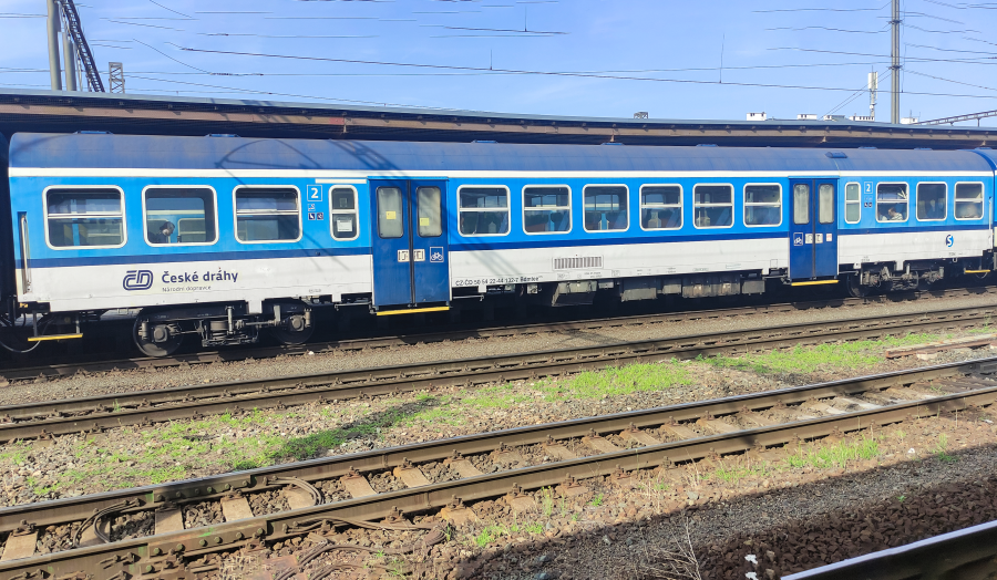 22-44 132-7