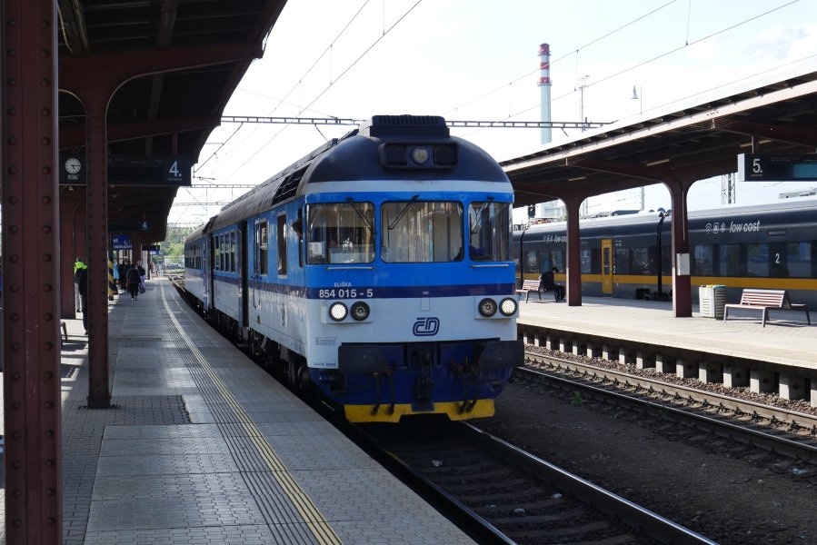 854 015-5