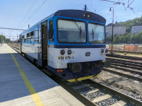 810 575-1