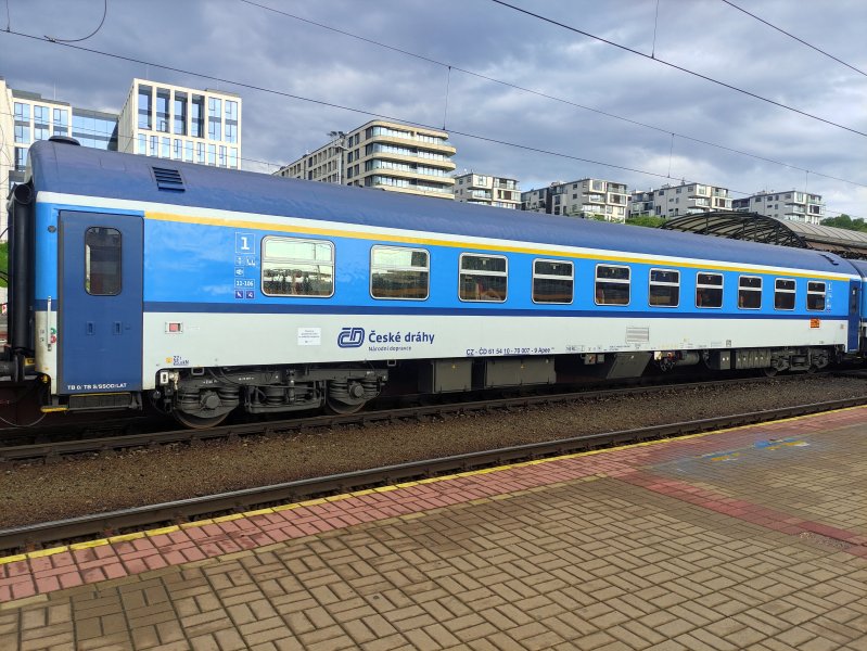 10-70 007-9