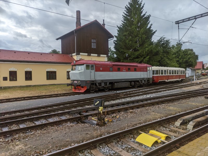 751 236-1