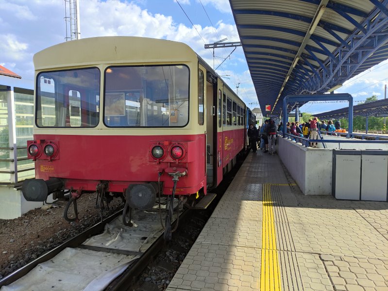 93-29 018-1