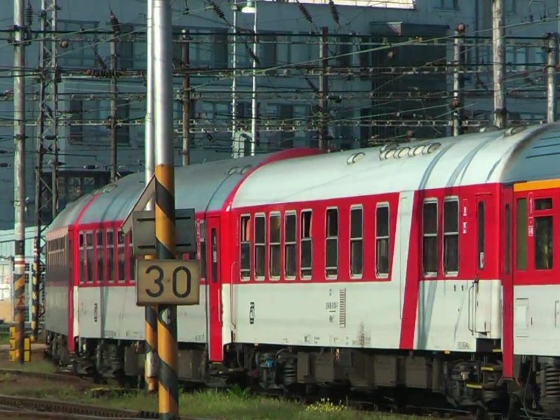 88-81 014-1