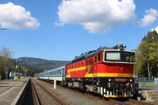754 074
