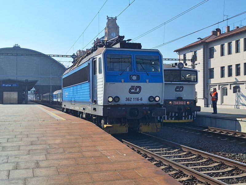 362 116-6