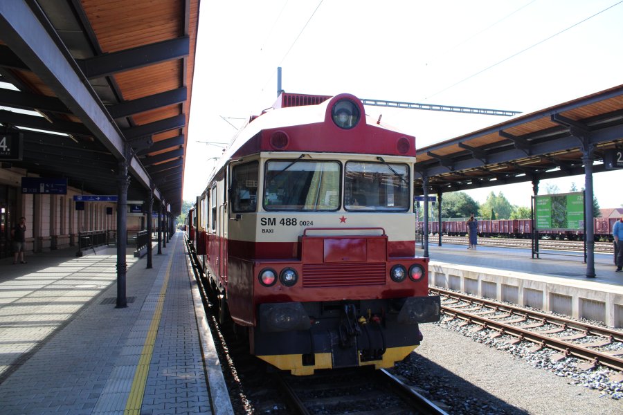 560 024
