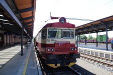 560 024