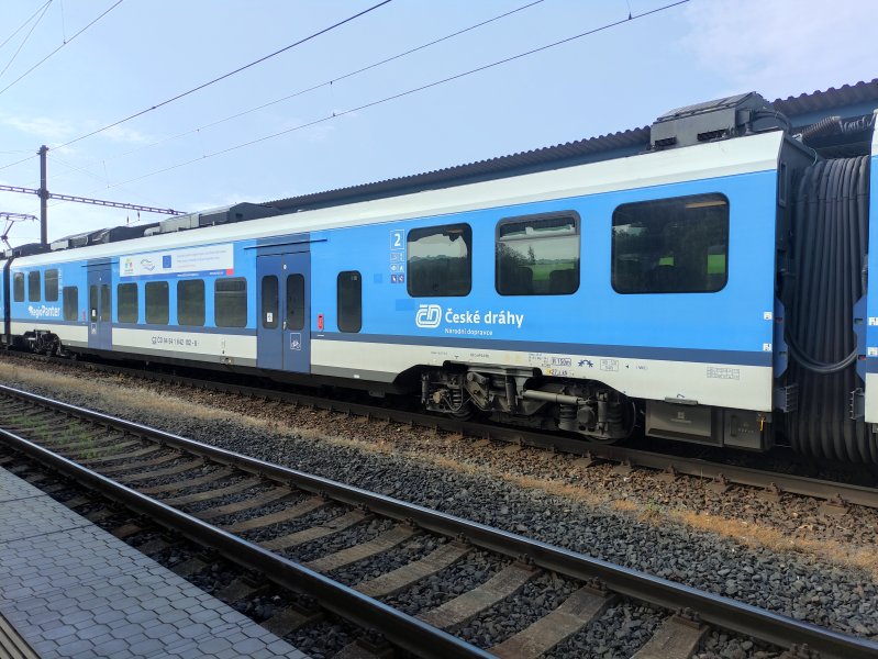 642 102-8