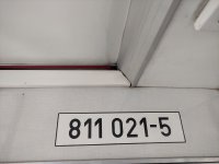 811 021-5
