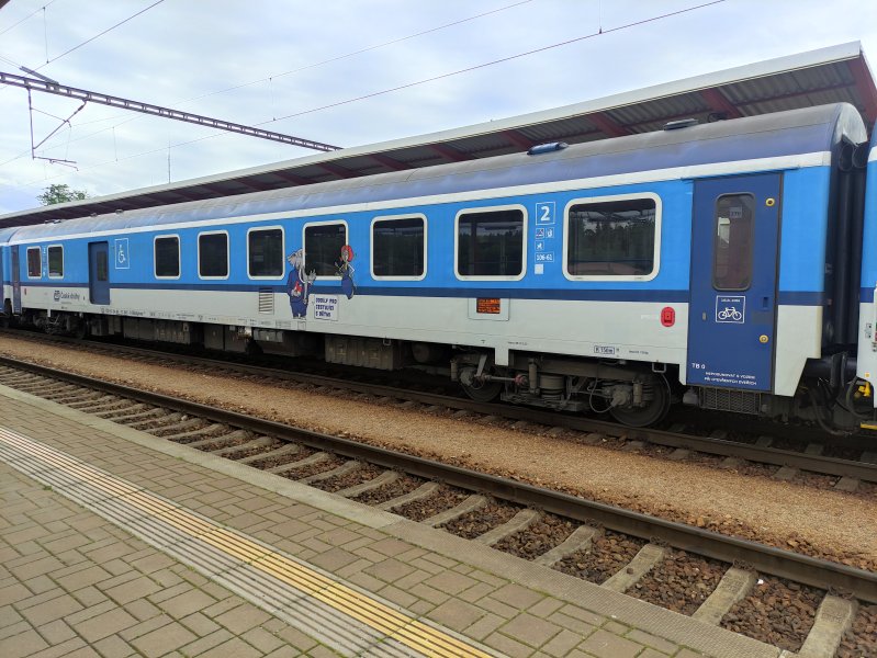 84-71 045-9
