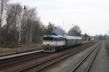 754 022