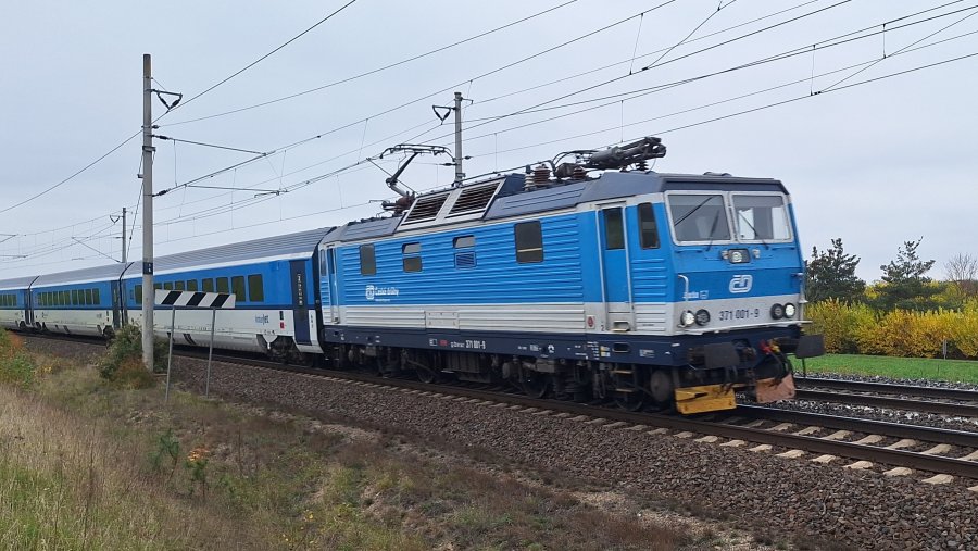 371 001-9