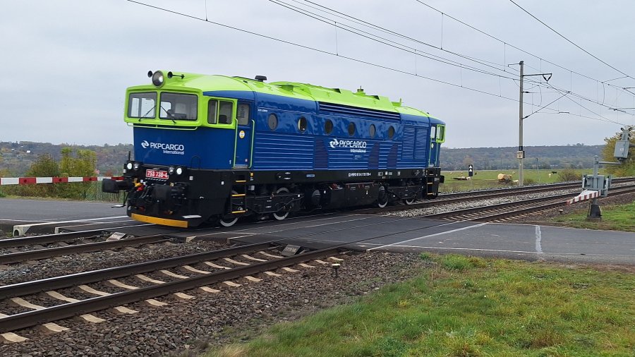 753 738-4