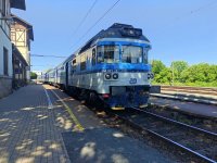 854 031-2