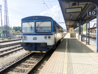 810 633-8