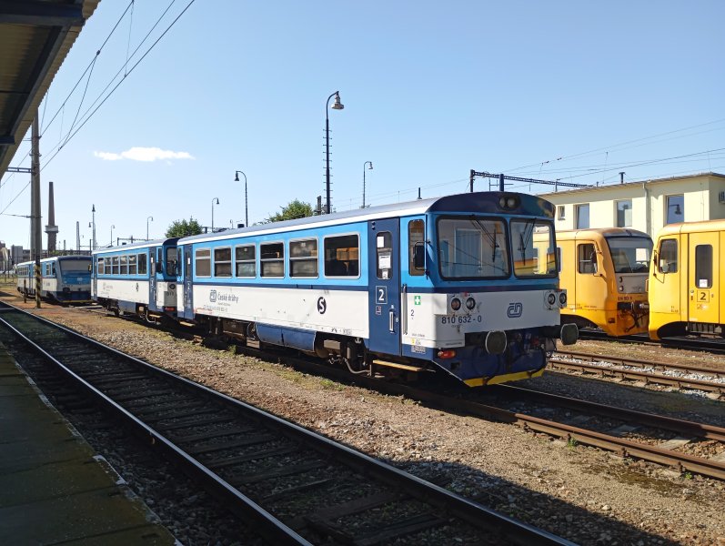 810 632-0