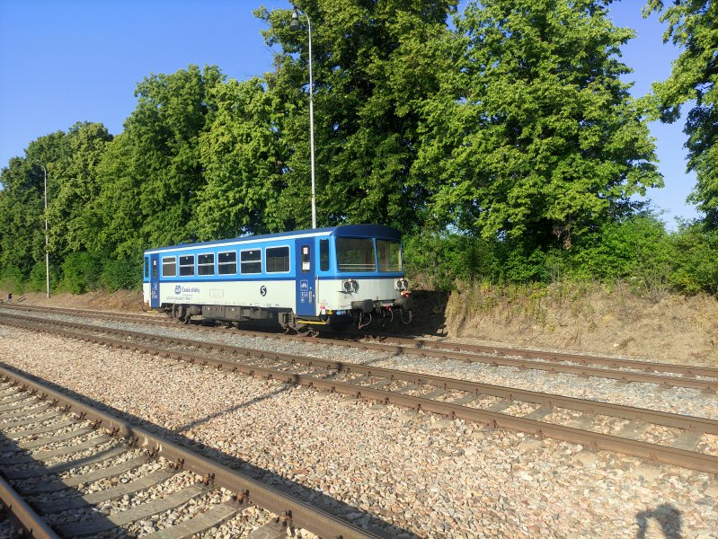 93-29 077-7