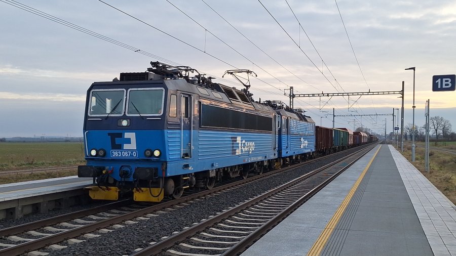 363 067-0